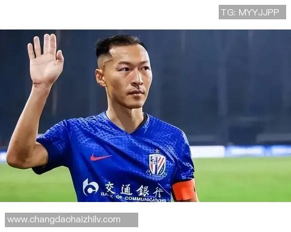 足球明星赛吴曦领衔出战展现球技魅力引发球迷热烈追捧 足球明星赛吴曦领衔出战展现球技魅力引发球迷热烈追捧