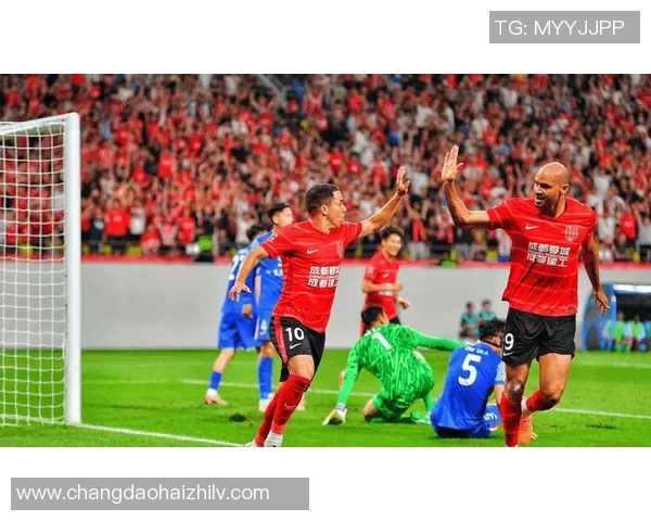 成都足球队在全国速度排行榜中荣登第十名展现出色竞技实力 成都足球队在全国速度排行榜中荣登第十名展现出色竞技实力