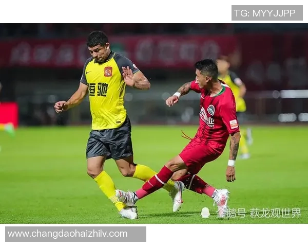 武汉篮球队以82分稳居世锦赛积分榜首位展现强劲实力